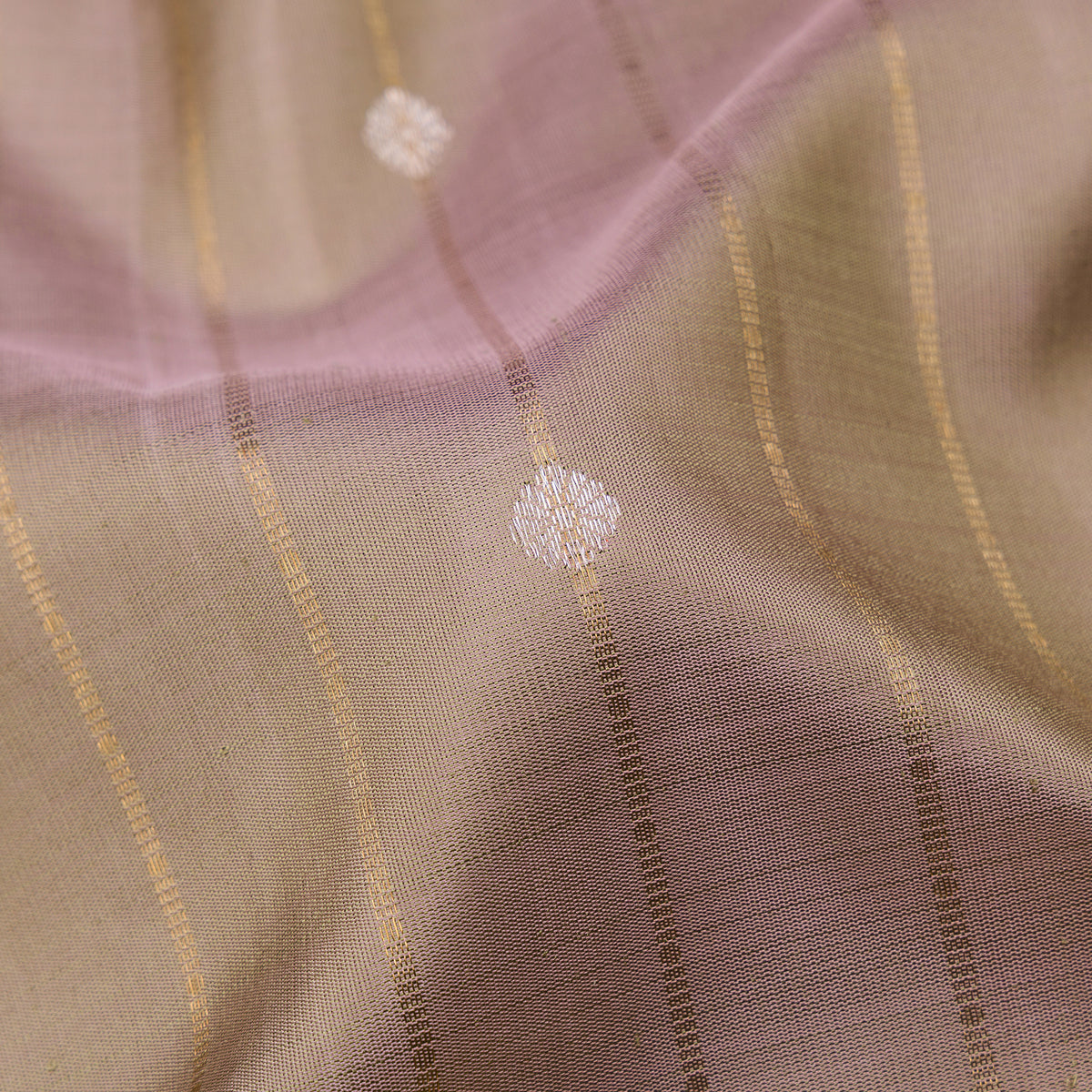 Kanakavalli Kanjivaram Silk Sari 26-599-HS001-03050 - Fabric View