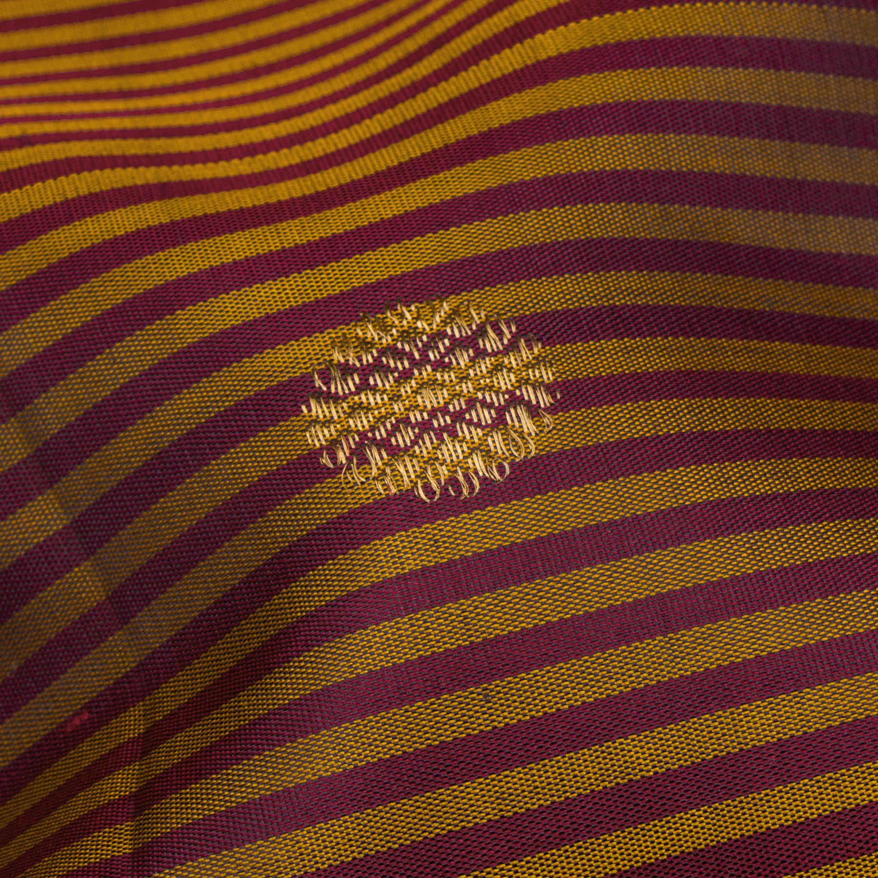 Kanakavalli Kanjivaram Silk Sari 26-599-HS001-03111 - Fabric View
