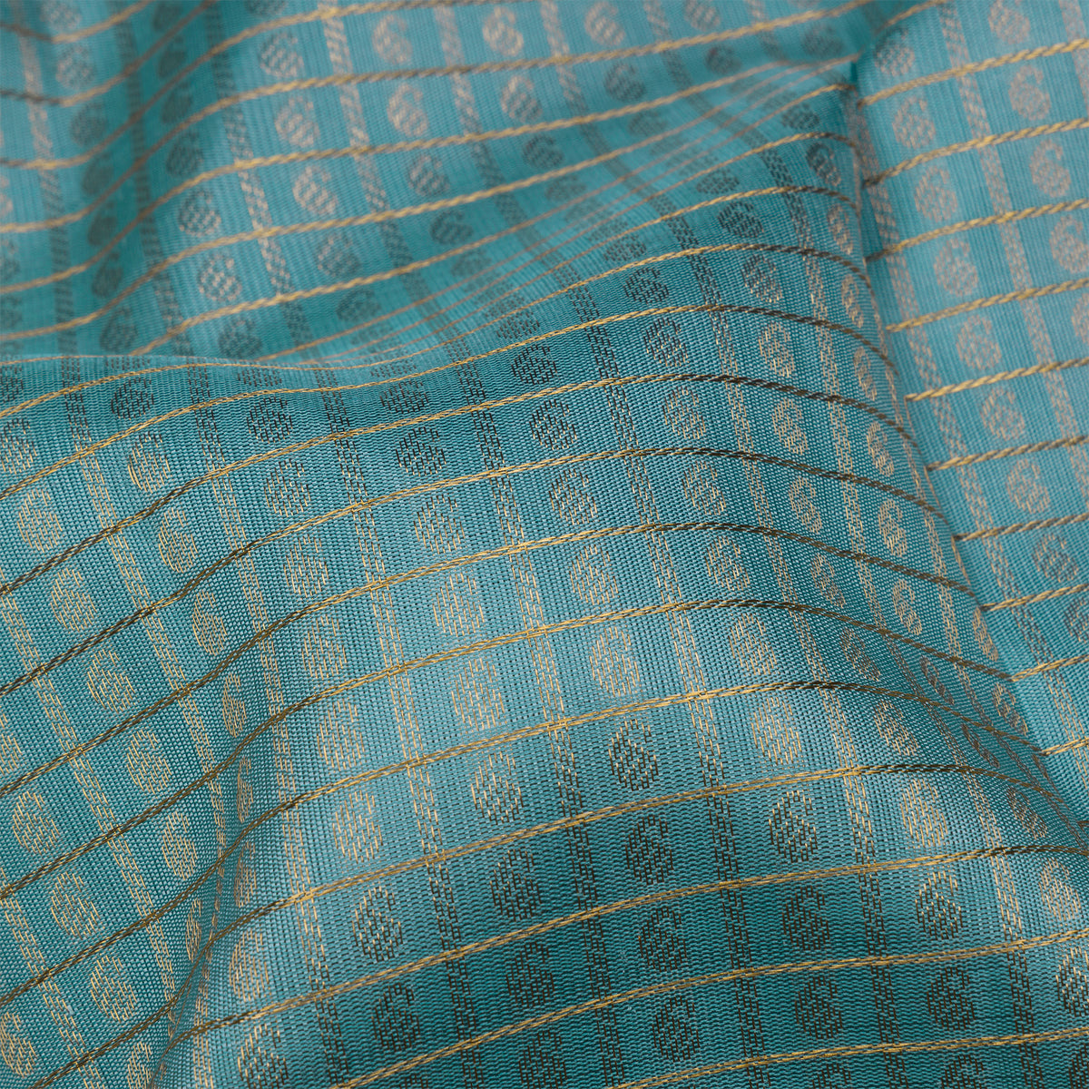 Kanakavalli Kanjivaram Silk Sari 26-599-HS001-04282 - Fabric View