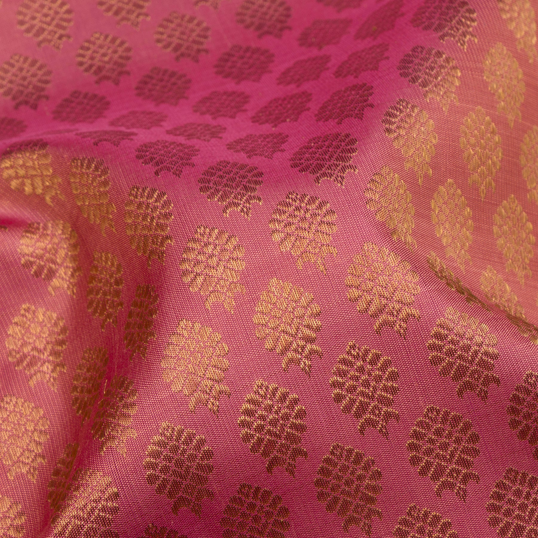 Kanakavalli Kanjivaram Silk Sari 26-611-HS001-02771 - Fabric View