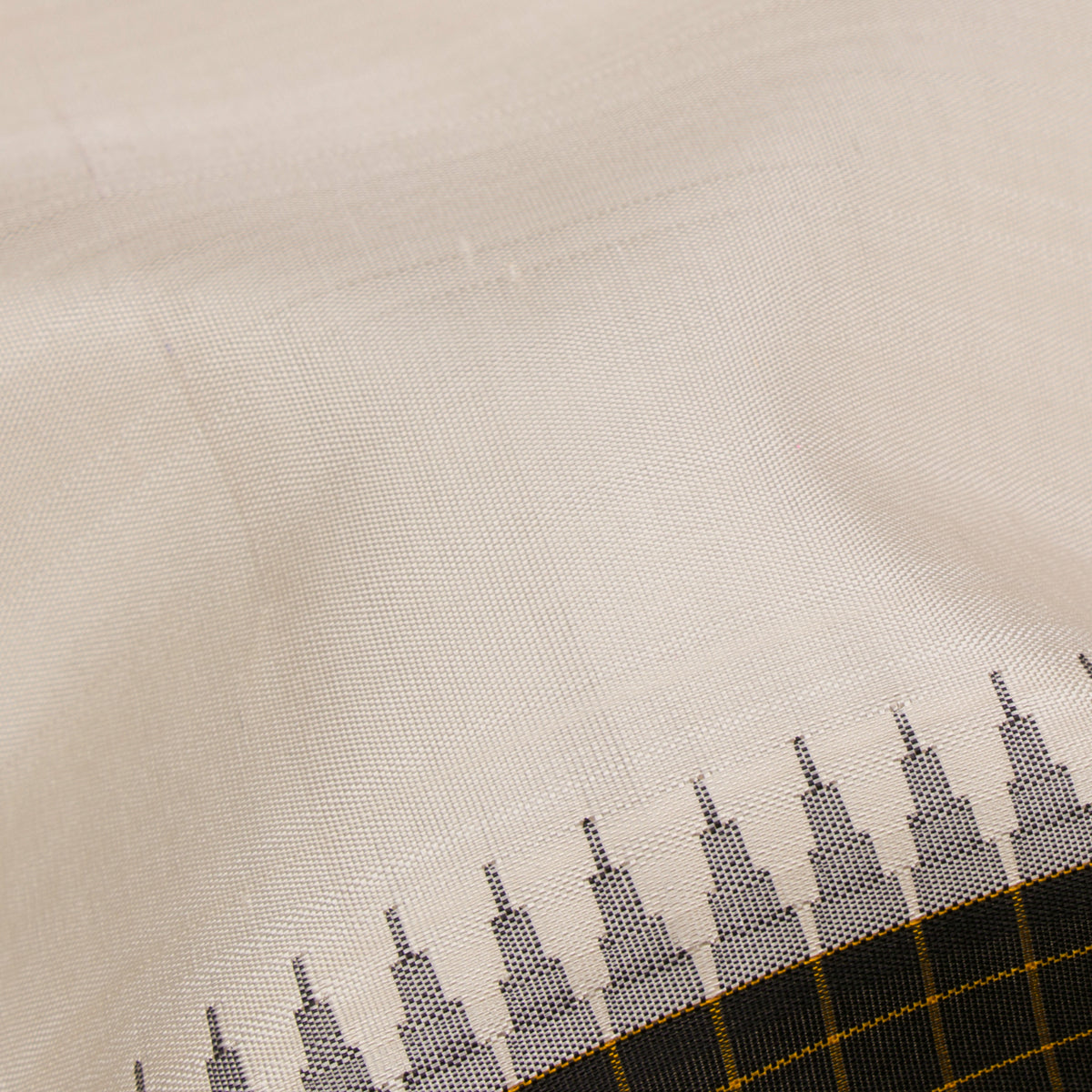Kanakavalli Kanjivaram Silk Sari 26-611-HS001-02782 - Fabric View
