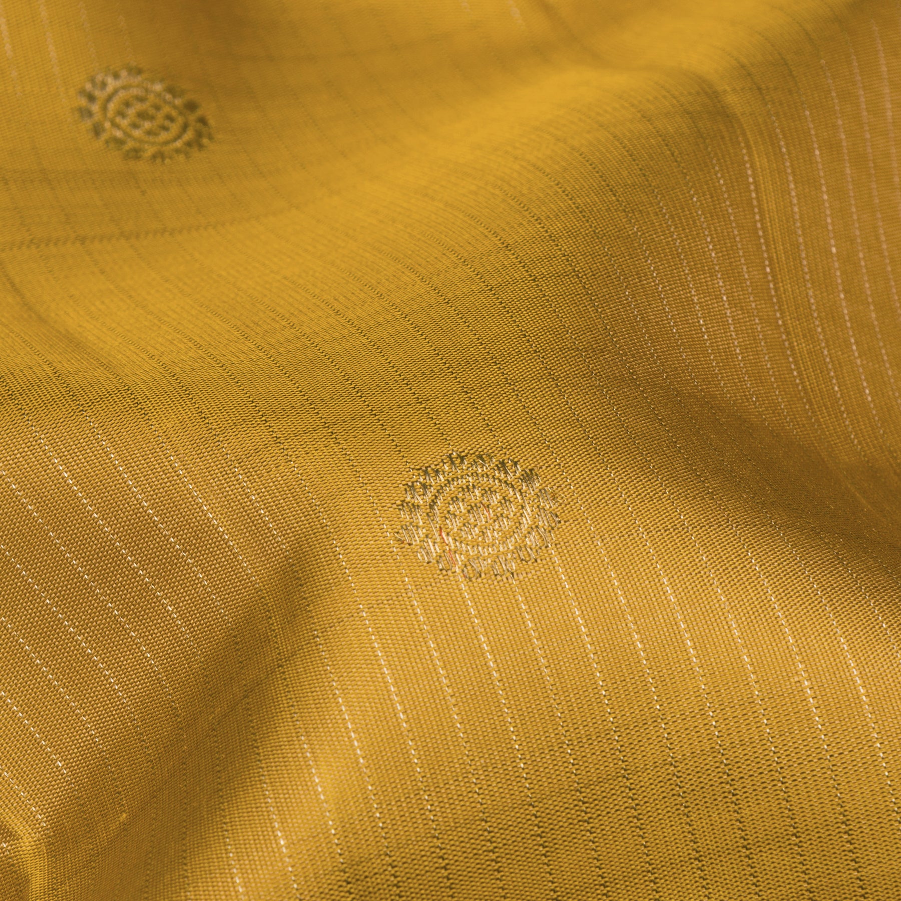 Kanakavalli Kanjivaram Silk Sari 26-615-HS001-00313 - Fabric View