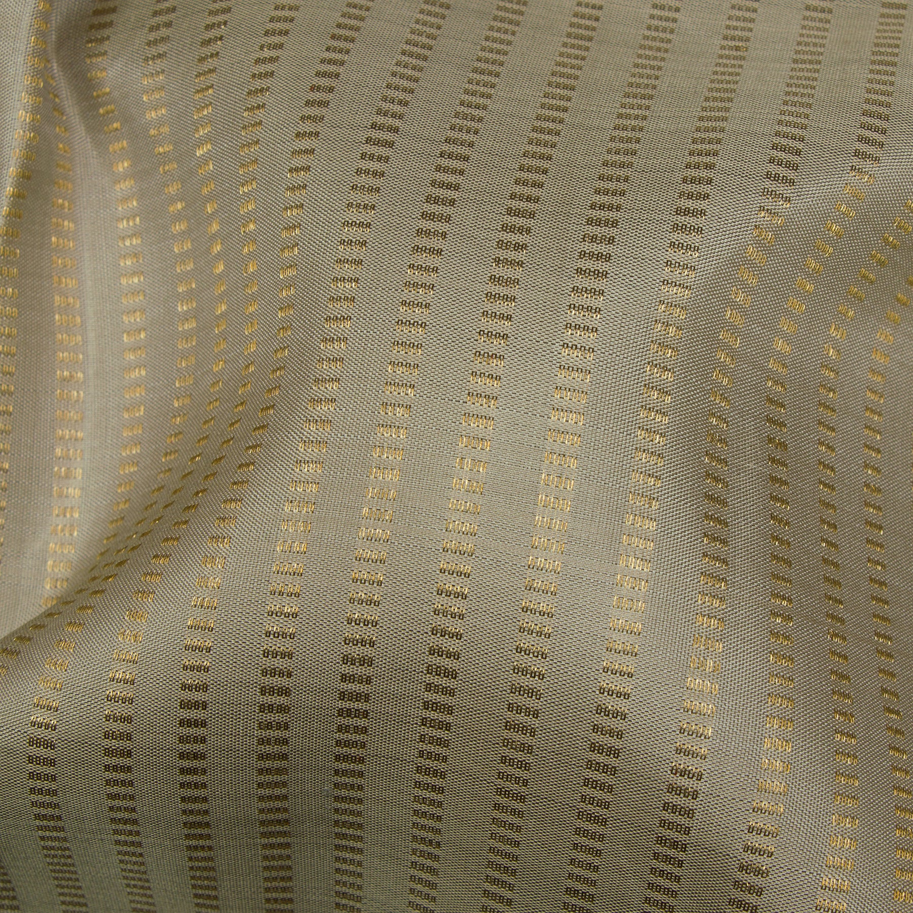 Kanakavalli Kanjivaram Silk Sari 26-615-HS001-01159 - Fabric View