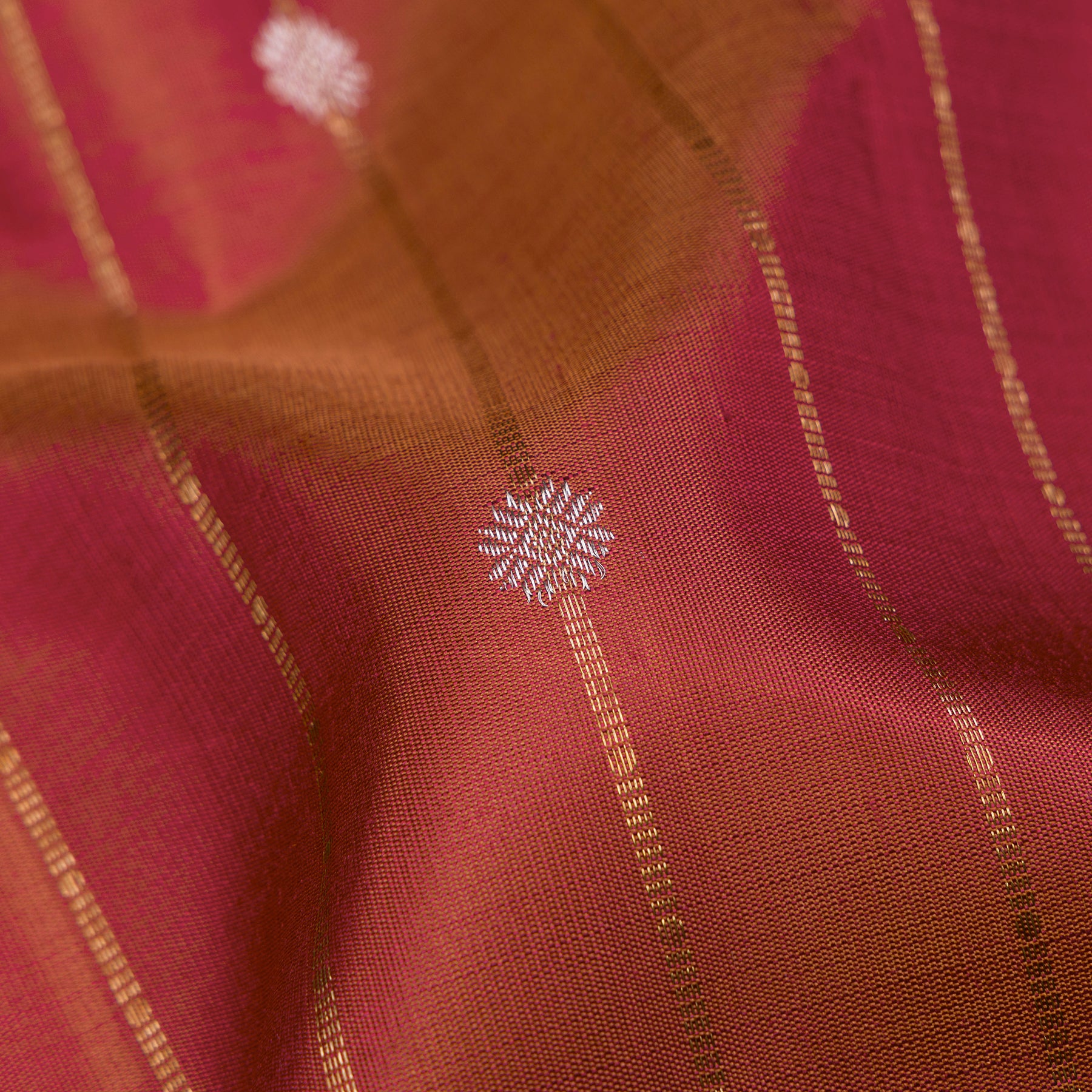 Kanakavalli Kanjivaram Silk Sari 26-615-HS001-01175 - Fabric View
