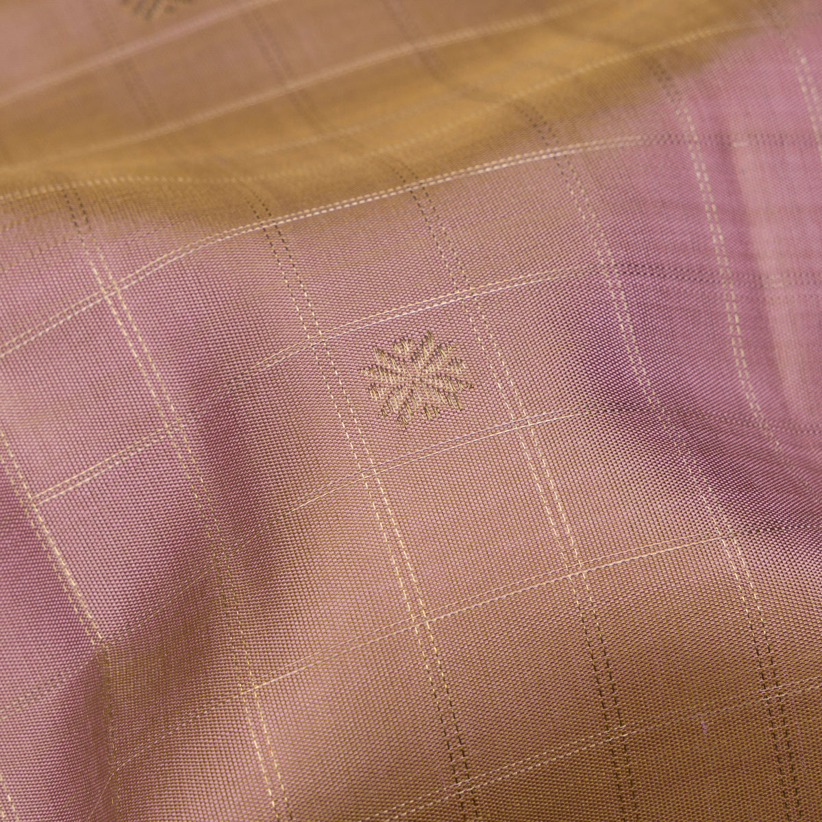 Kanakavalli Kanjivaram Silk Sari 26-615-HS001-01202 - Fabric View