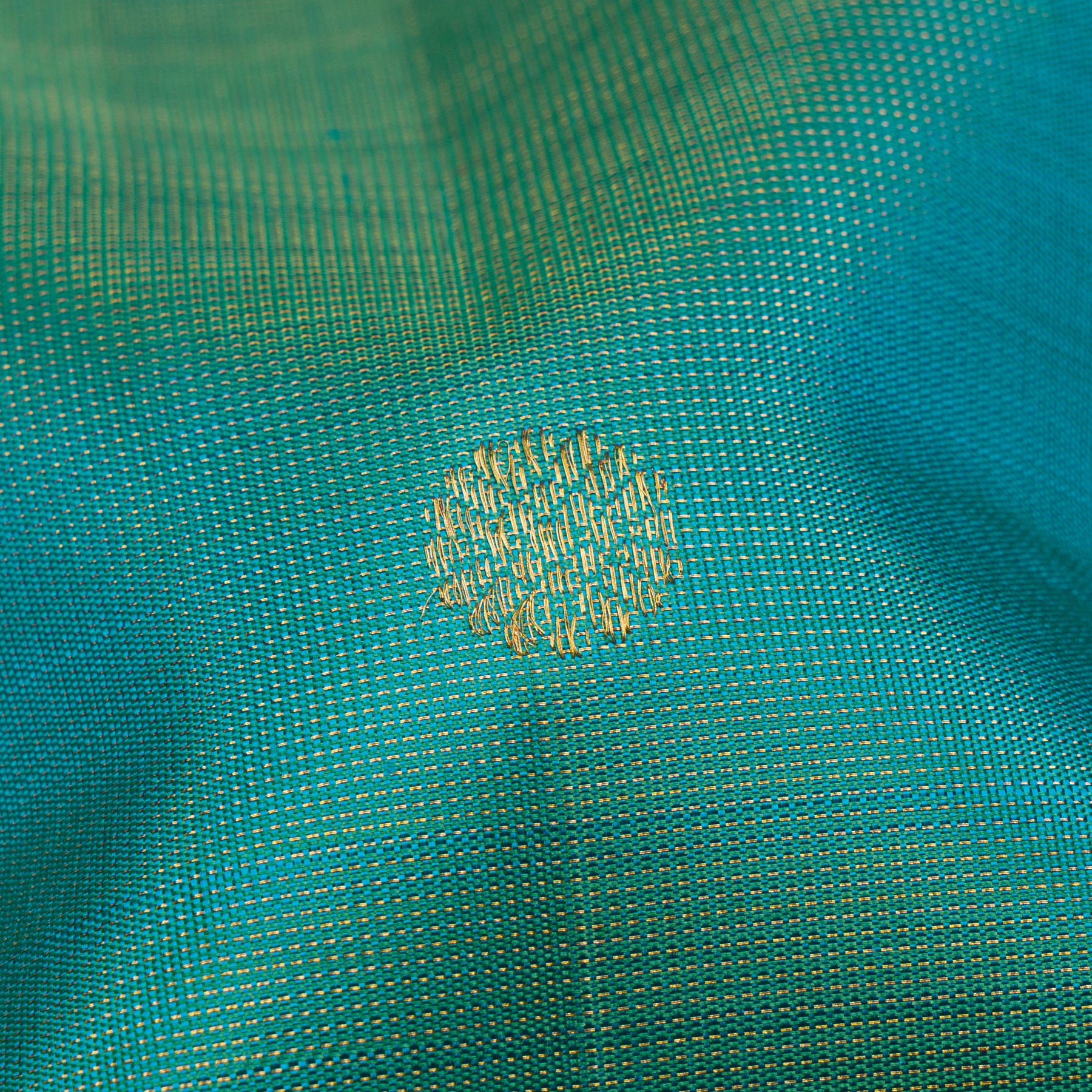 Kanakavalli Kanjivaram Silk Sari 26-615-HS001-02562 - Fabric View