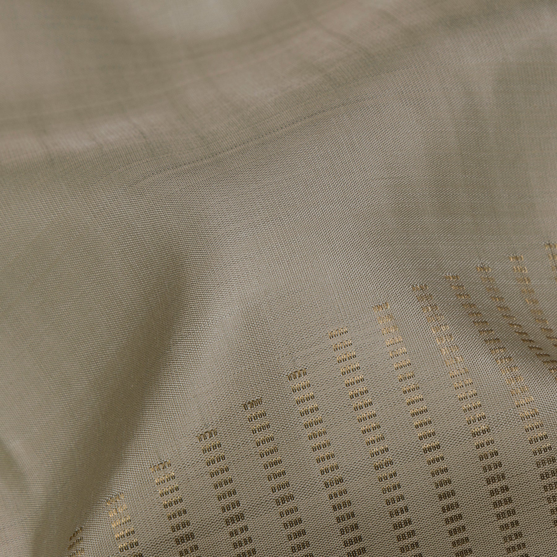 Kanakavalli Kanjivaram Silk Sari 26-615-HS001-02565 - Fabric View