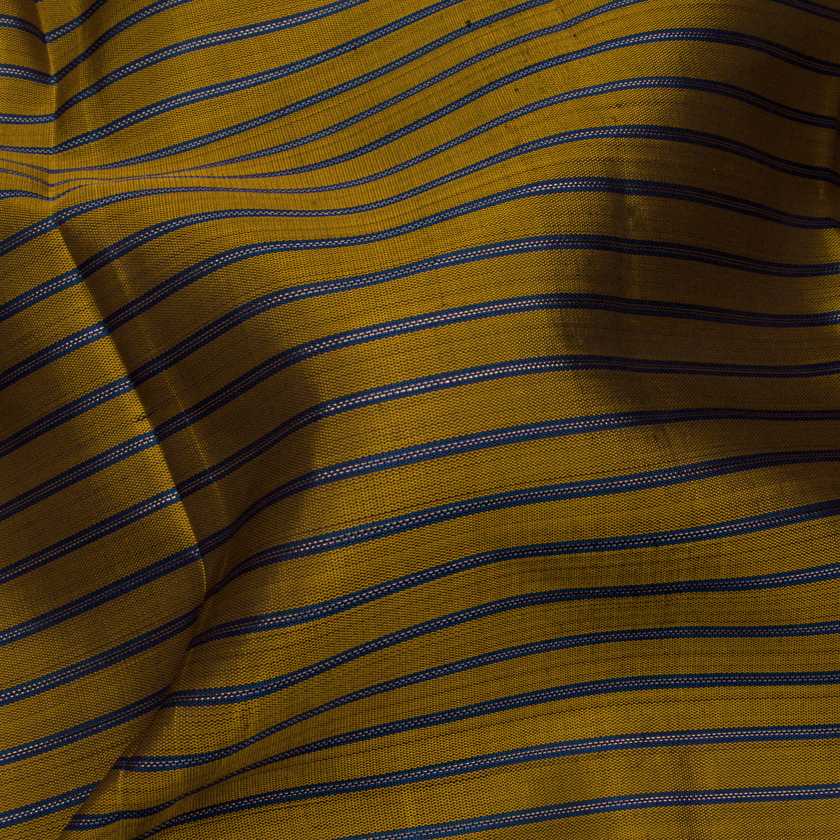Kanakavalli Kanjivaram Silk Sari 26-615-HS001-02601 - Fabric View