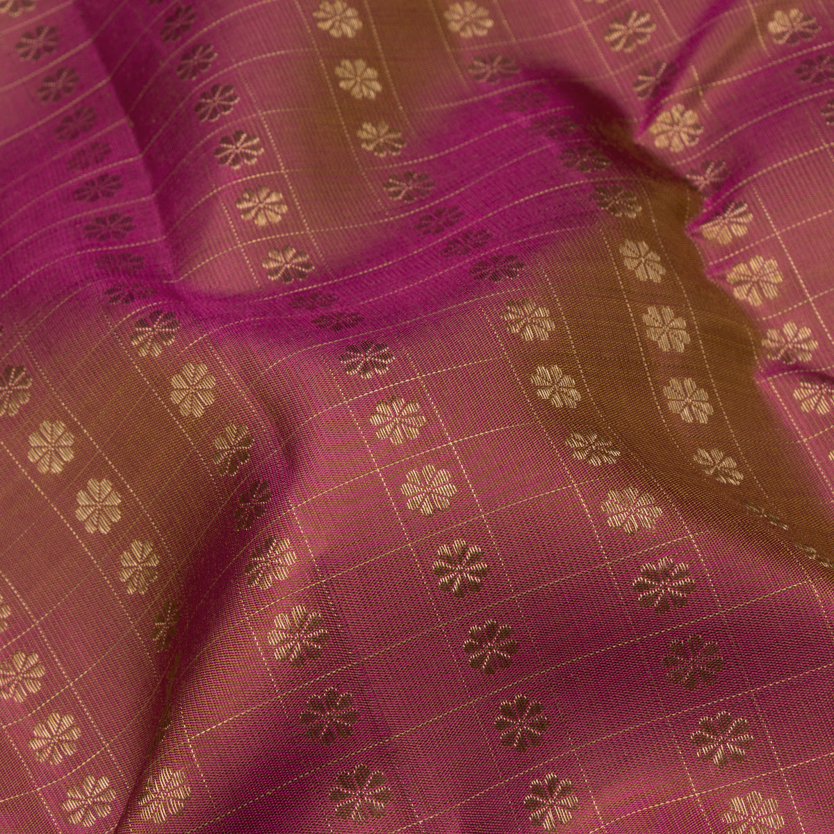 Kanakavalli Kanjivaram Silk Sari 26-615-HS001-02628 - Fabric View