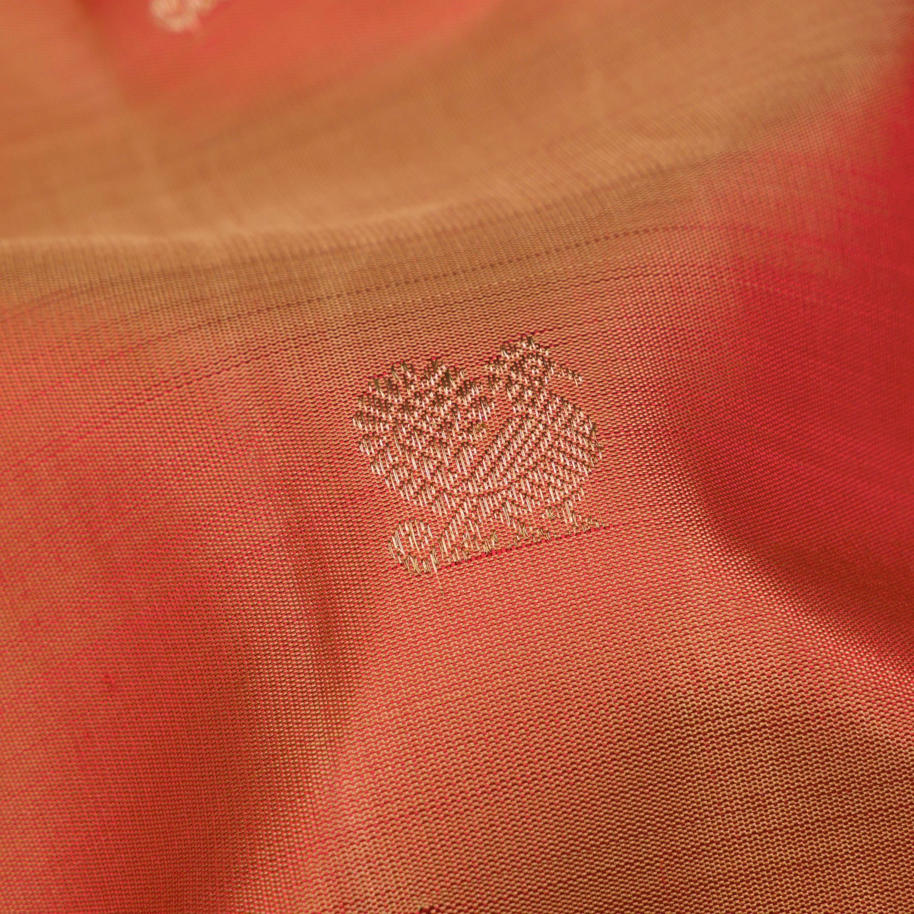 Kanakavalli Kanjivaram Silk Sari 26-615-HS001-02647 - Fabric View