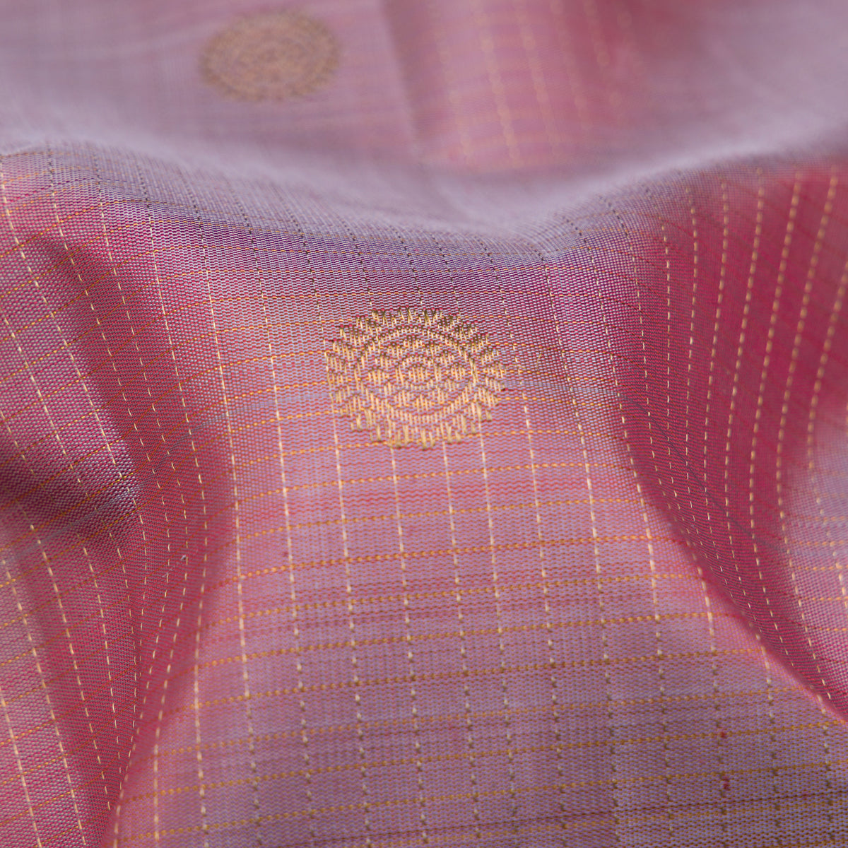 Kanakavalli Kanjivaram Silk Sari 26-615-HS001-03165 - Fabric View
