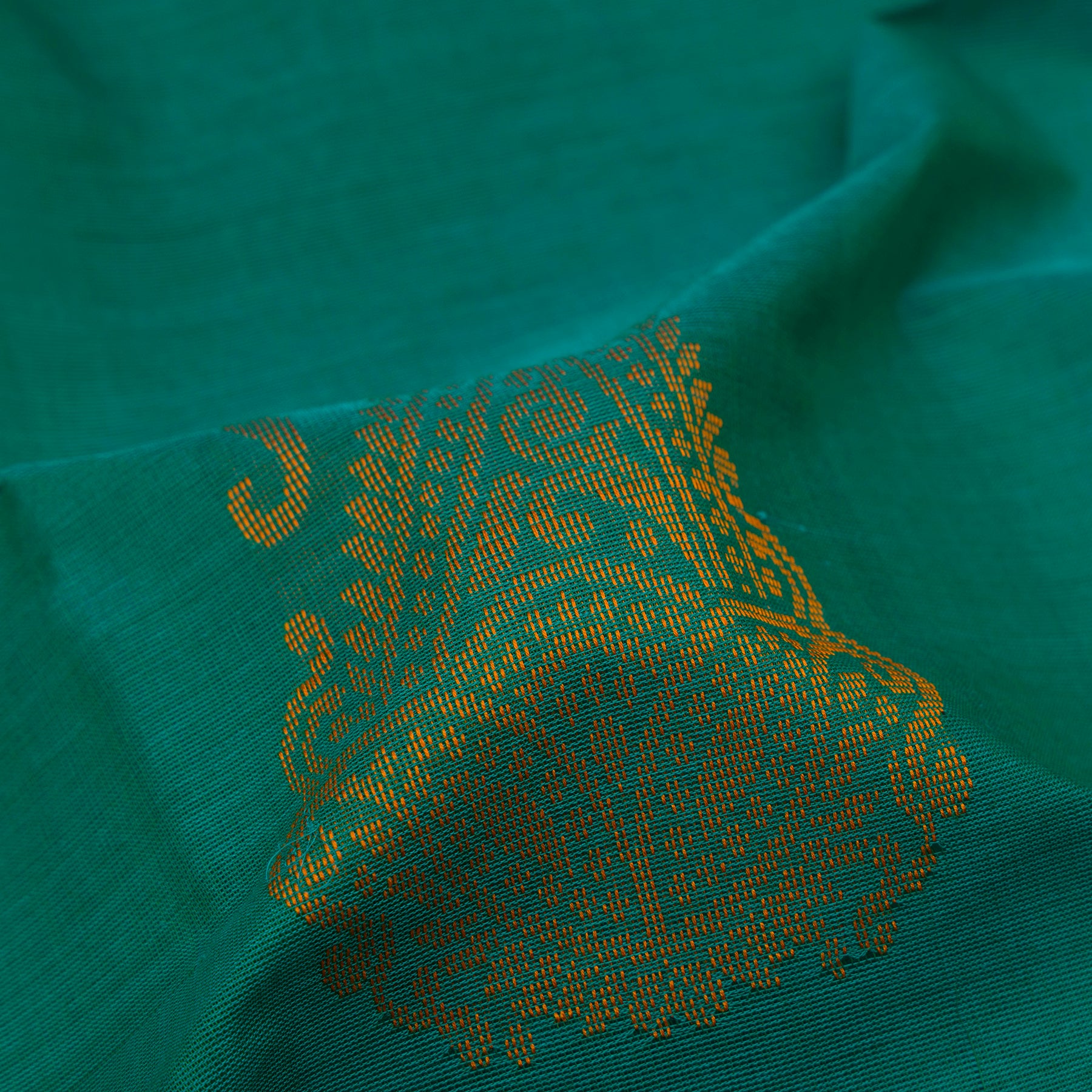 Kanakavalli Kanchi Cotton Sari 26-621-HS003-01305 - Fabric View