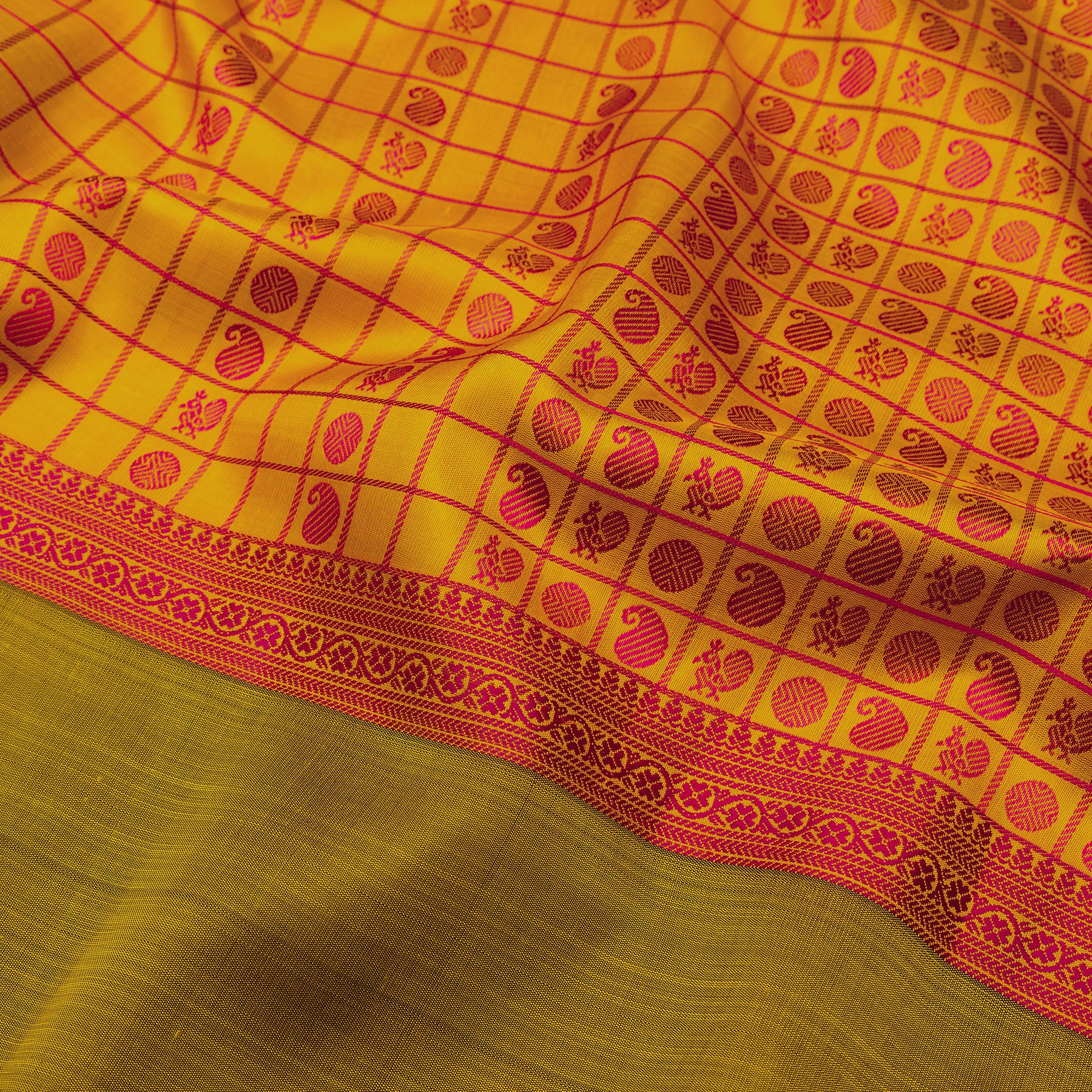 Kanakavalli Kanjivaram Silk Sari 23-599-HS001-09742 - Fabric View