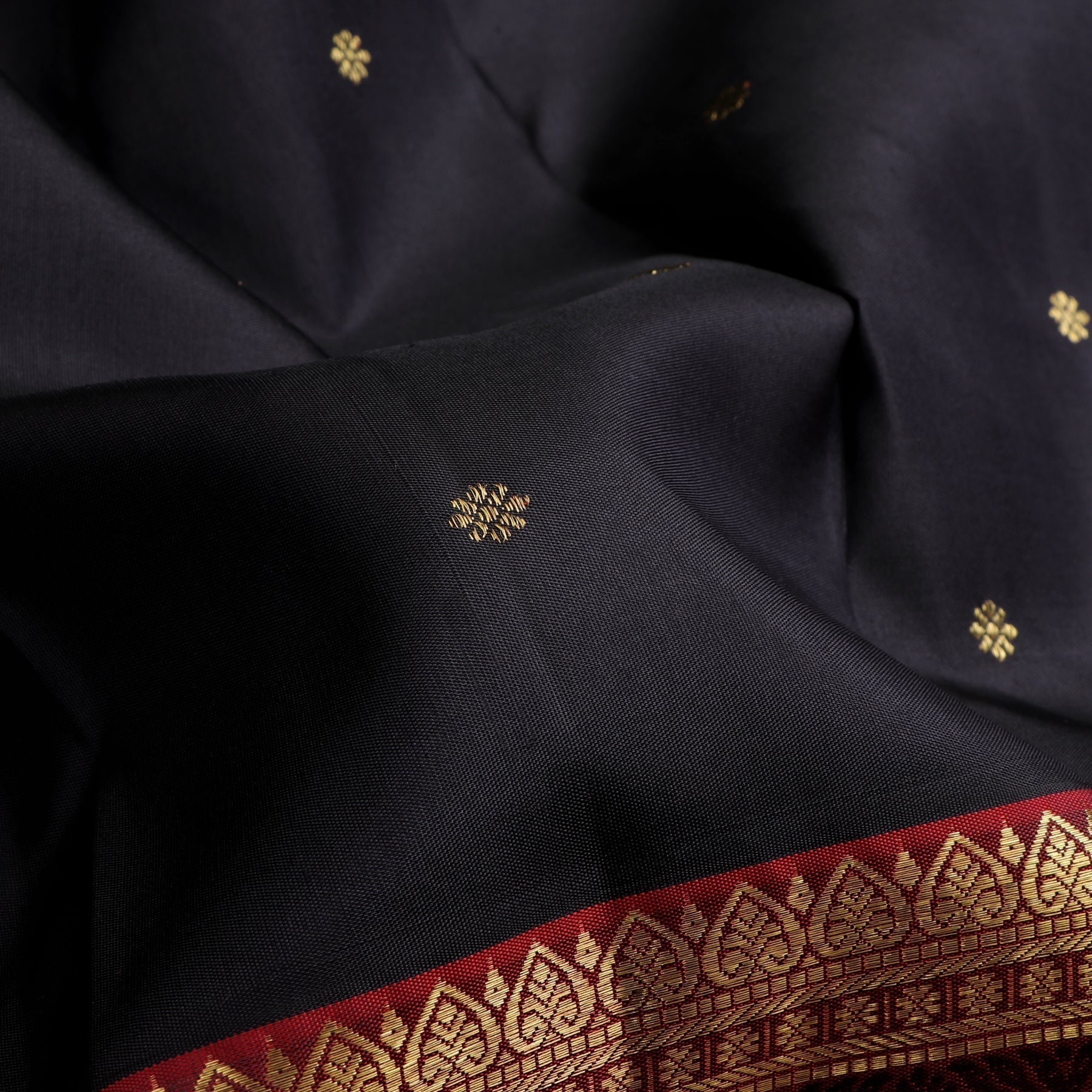 Kanakavalli Kanjivaram Silk Sari 600-01-117166 - Fabric View