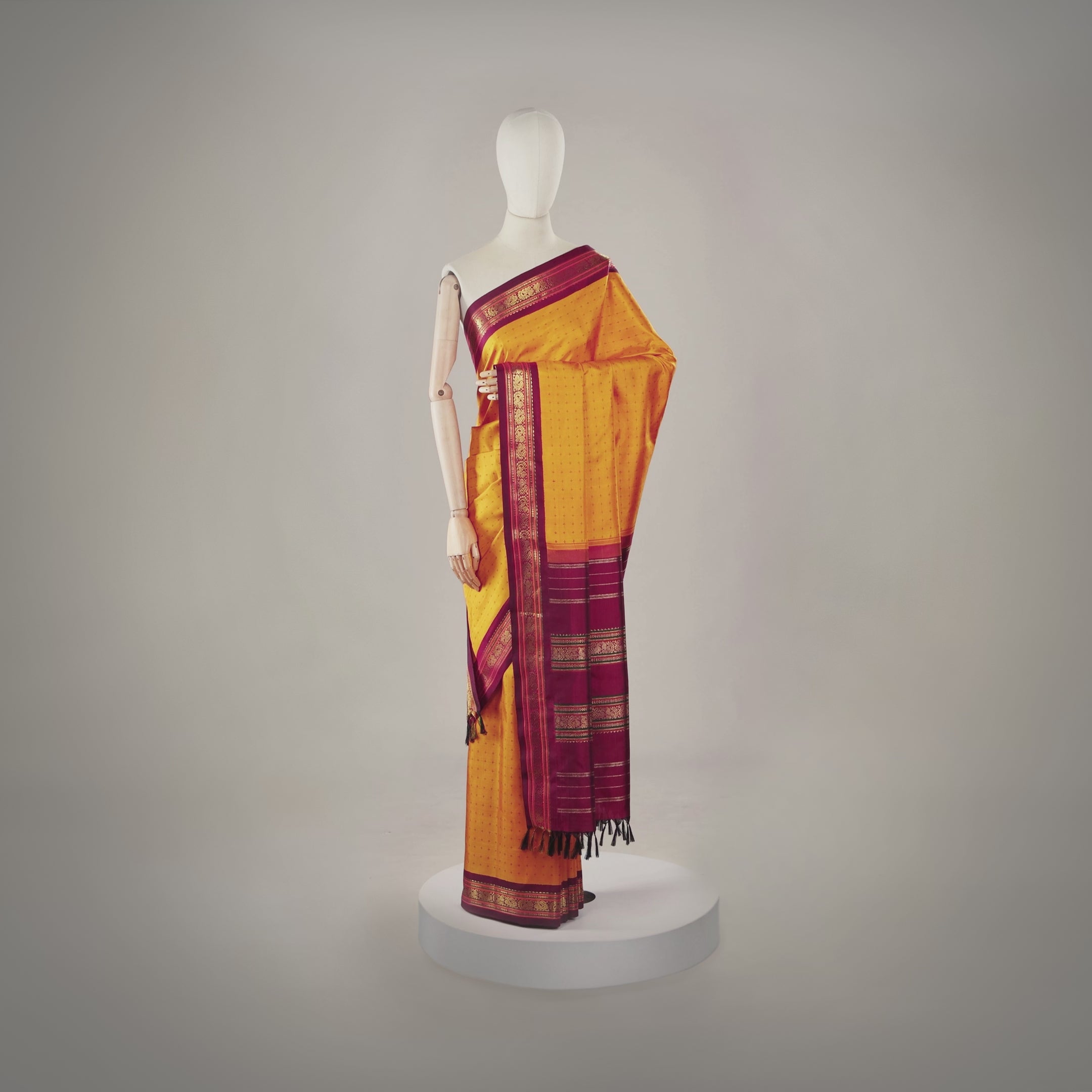 Kanakavalli Kanjivaram Silk Sari 25-595-HS001-02886 - Product Video