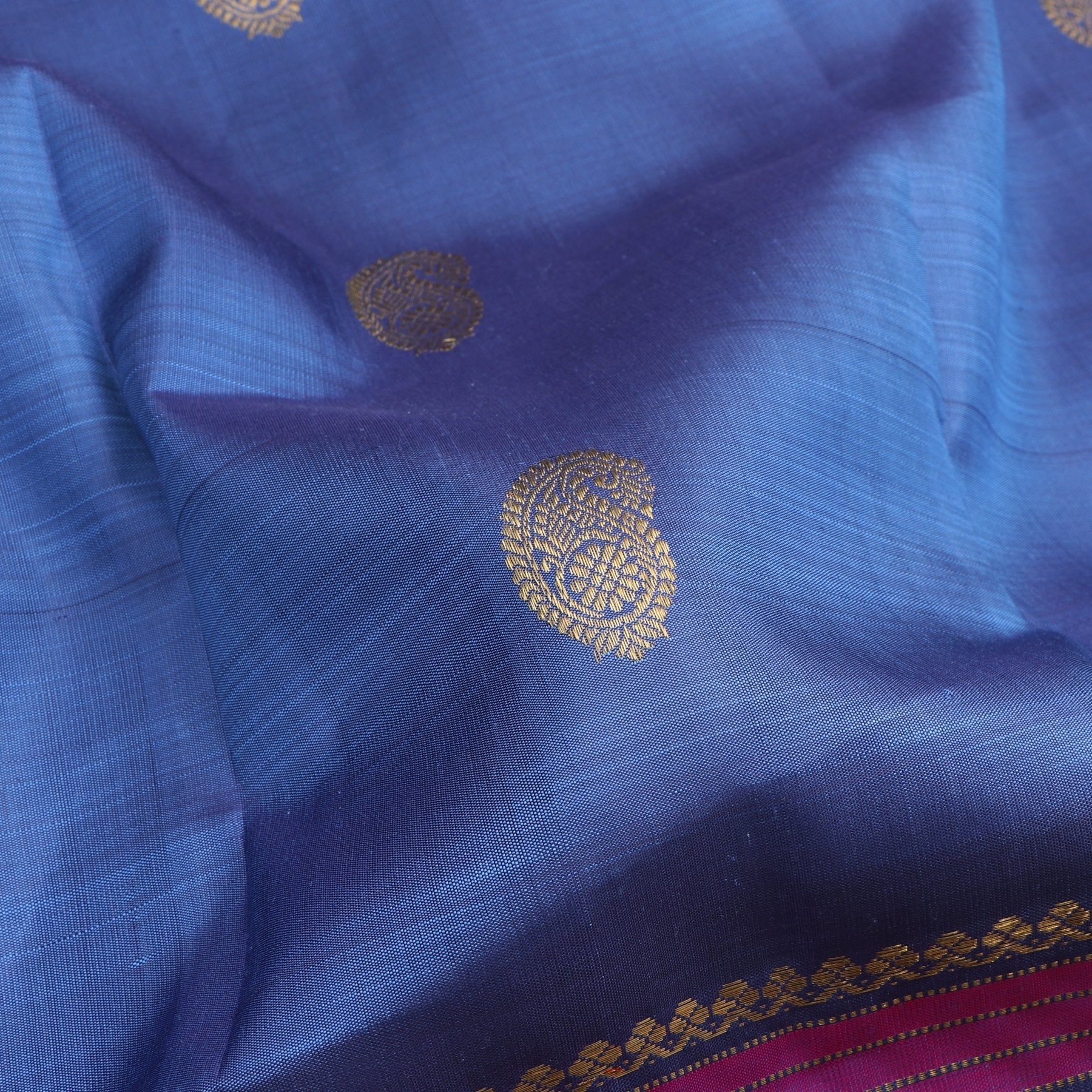 Kanakavalli Kanjivaram Silk Sari 21-040-HS001-00431 - Fabric View