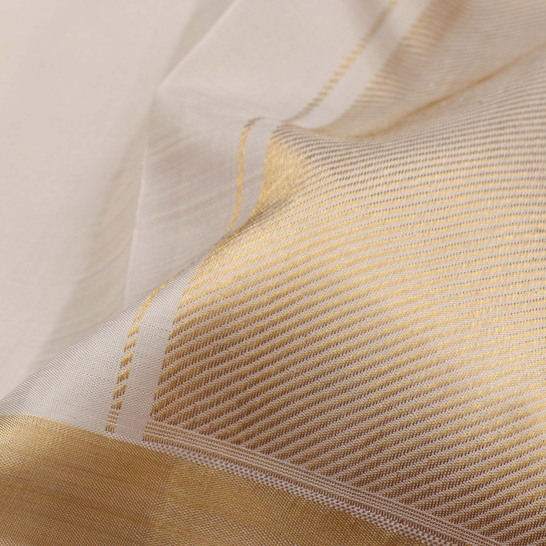 Kanakavalli Kanjivaram Silk Angavastram Set 110-19-106343 - Detail Fabric View