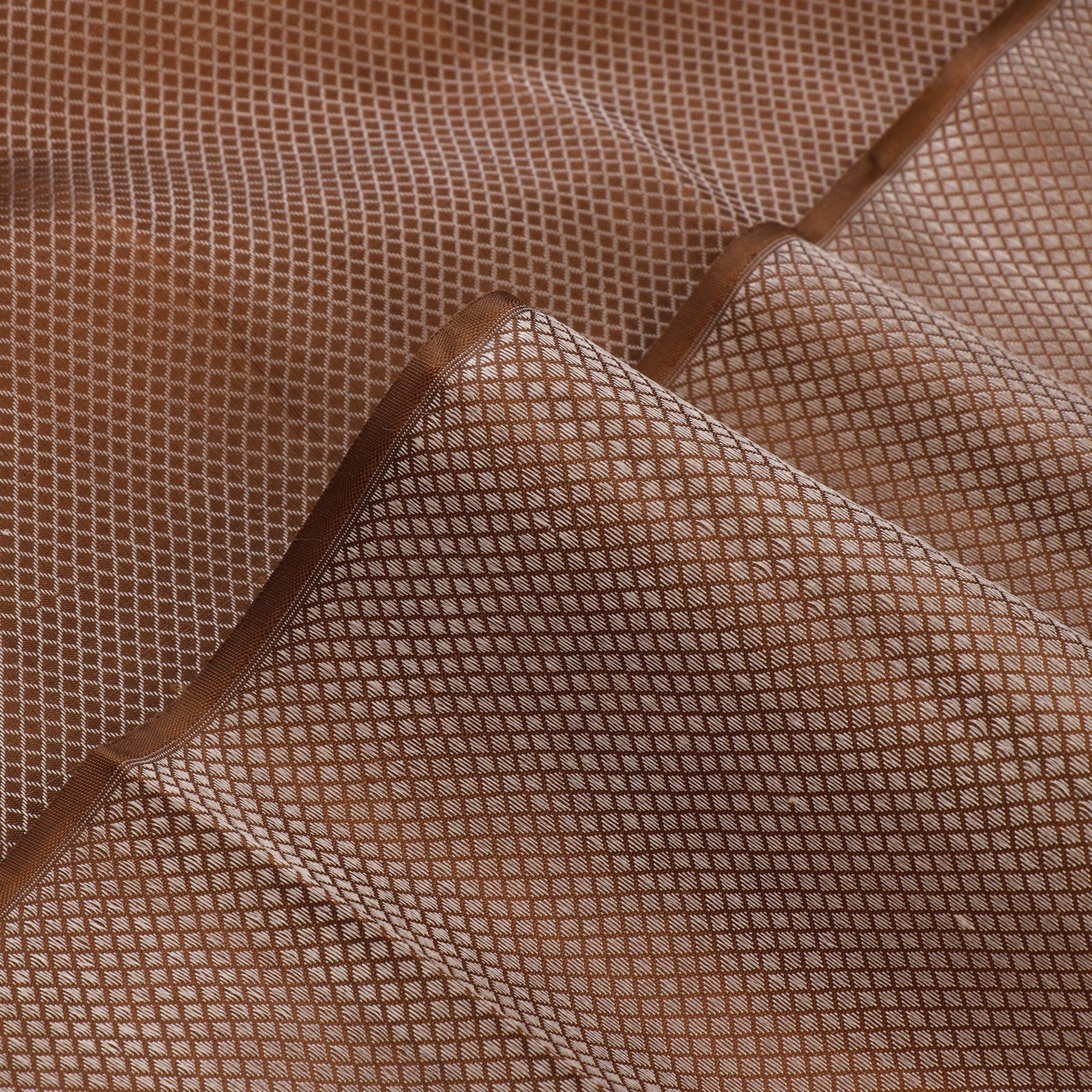 Kanakavalli Kanjivaram Silk Fabric Length 20-110-HF001-01581 - Profile View