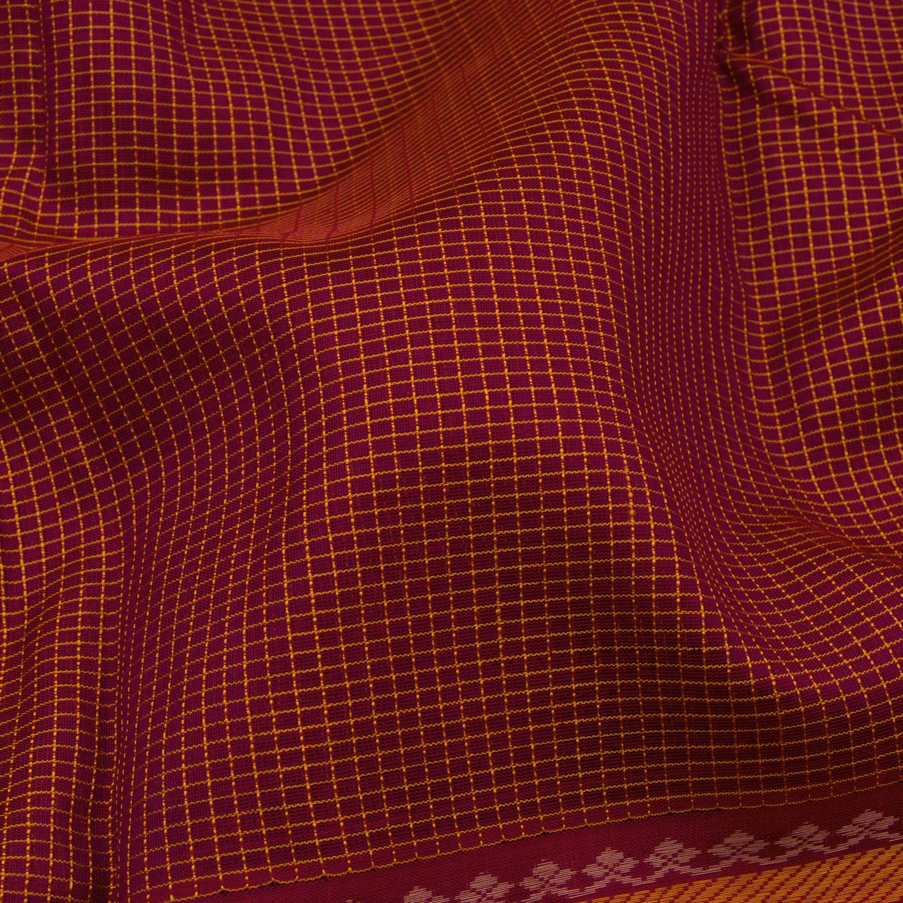 Kanakavalli Silk/Cotton Sari 22-598-HS005-05563 - Fabric View