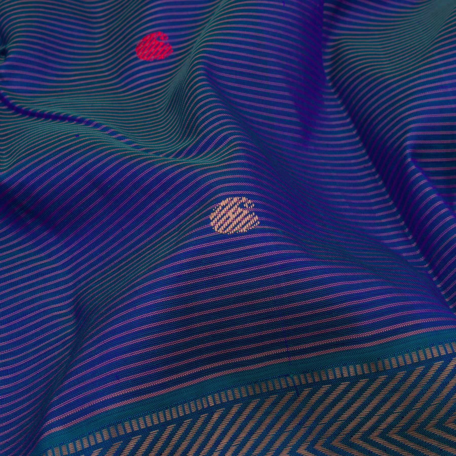Kanakavalli Silk/Cotton Sari 22-598-HS005-07665 - Fabric View