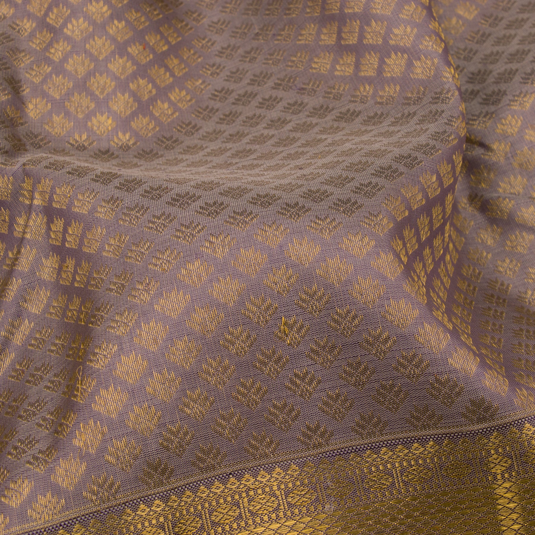 Kanakavalli Kanjivaram Silk Sari 22-599-HS001-03877 - Fabric View