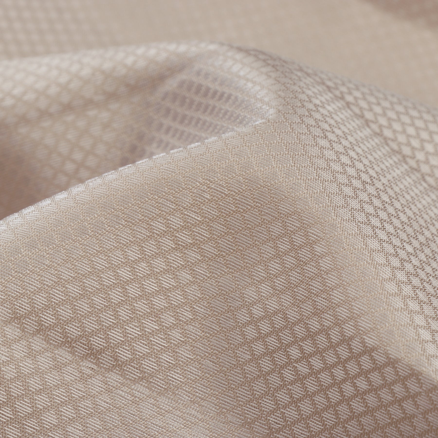 Kanakavalli Kanjivaram Silk Fabric Length 110-27-110292 - Detail View